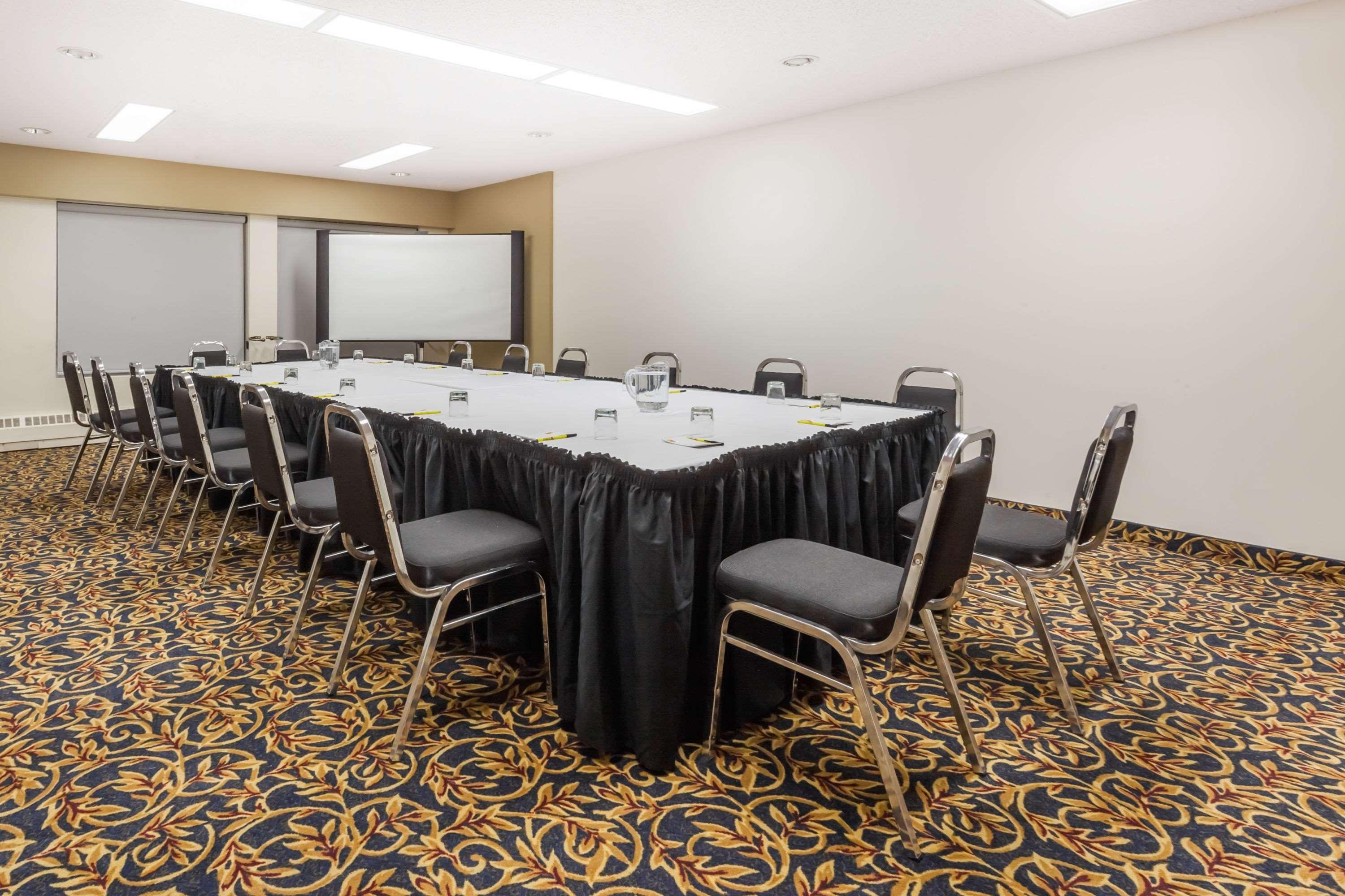 Super 8 By Wyndham Sherwood Park/Edmonton Area Exterior photo