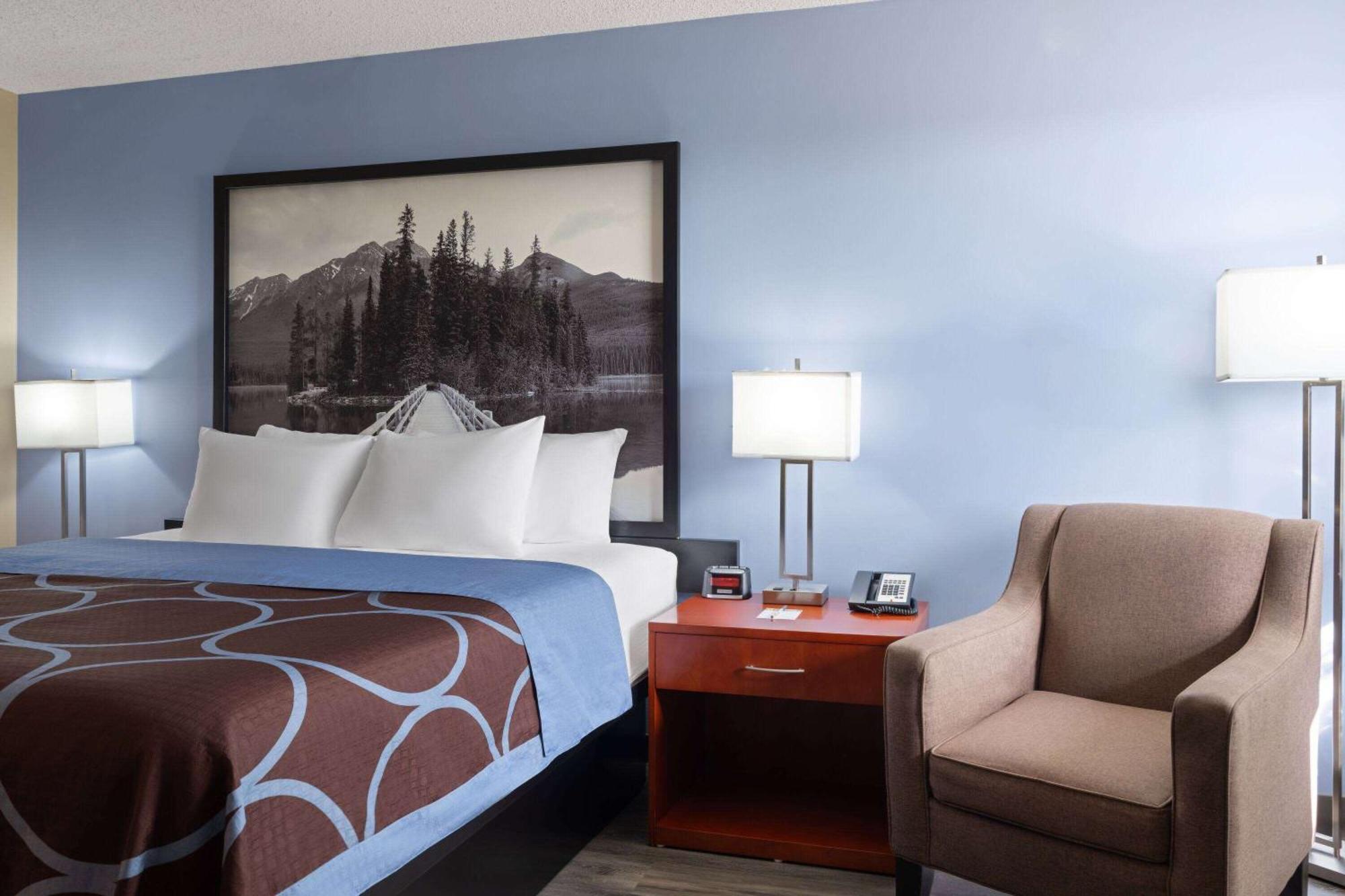 Super 8 By Wyndham Sherwood Park/Edmonton Area Exterior photo